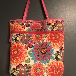 Tommy Hilfiger quilted floral bag